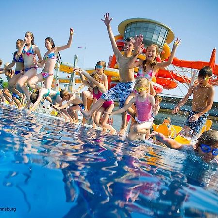Familien Chalet Mit Direktem Bademantelgang Zur Therme Lutzmannsburg Dış mekan fotoğraf